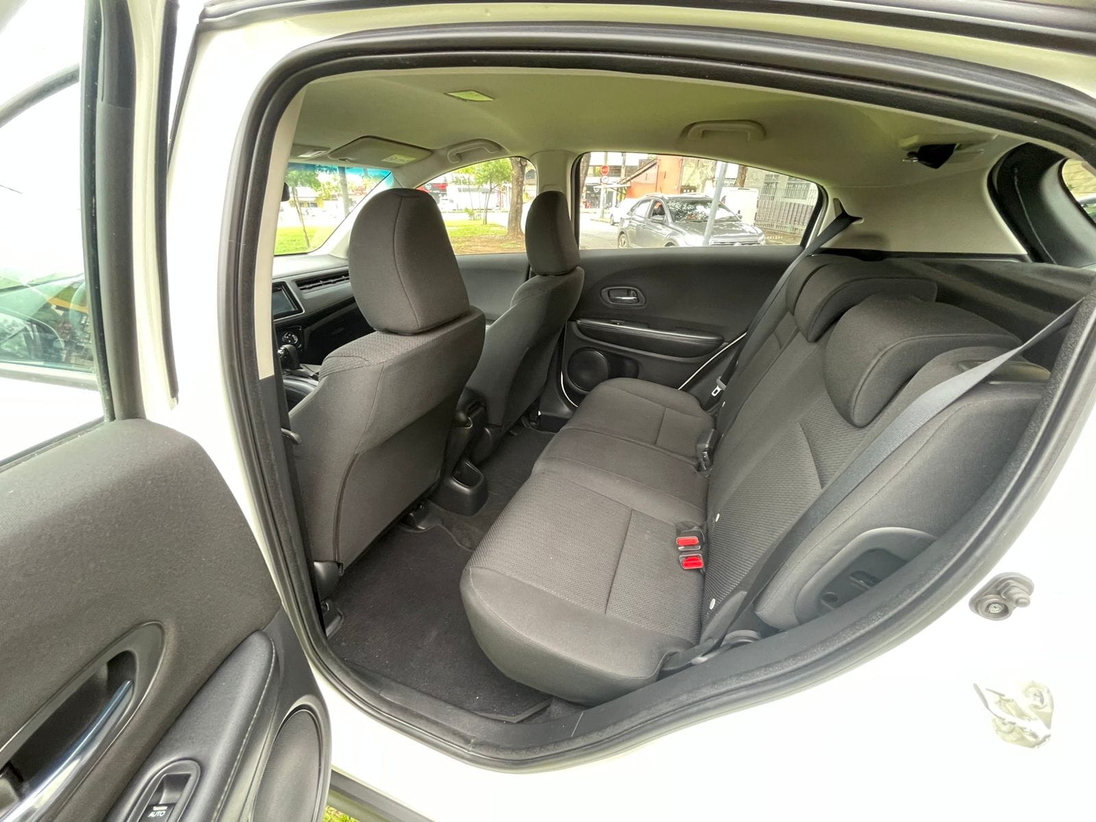 WhatsApp Image 2025-11-10 at 10.43.18 (2)