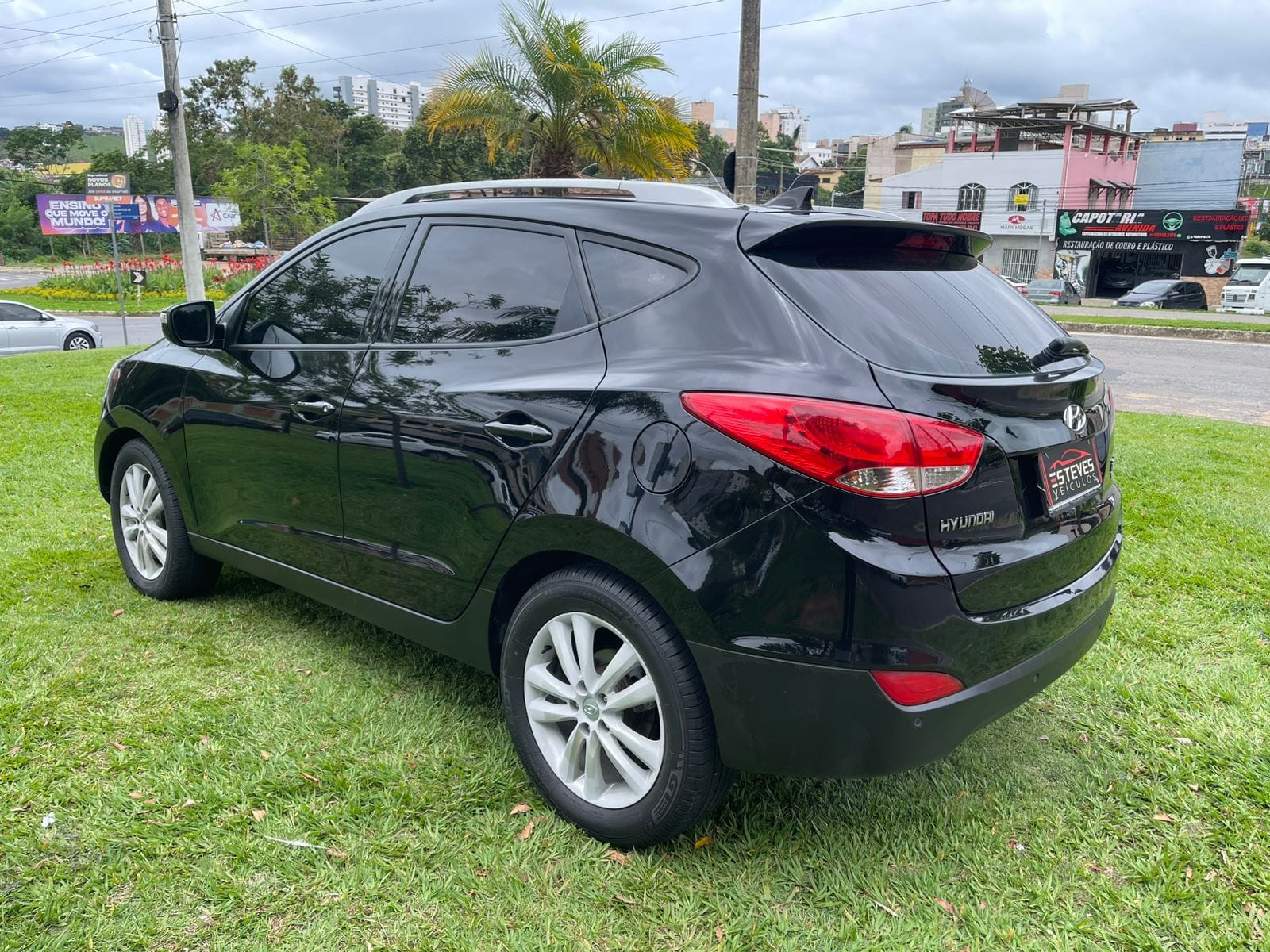 WhatsApp Image 2025-12-17 at 10.01.496